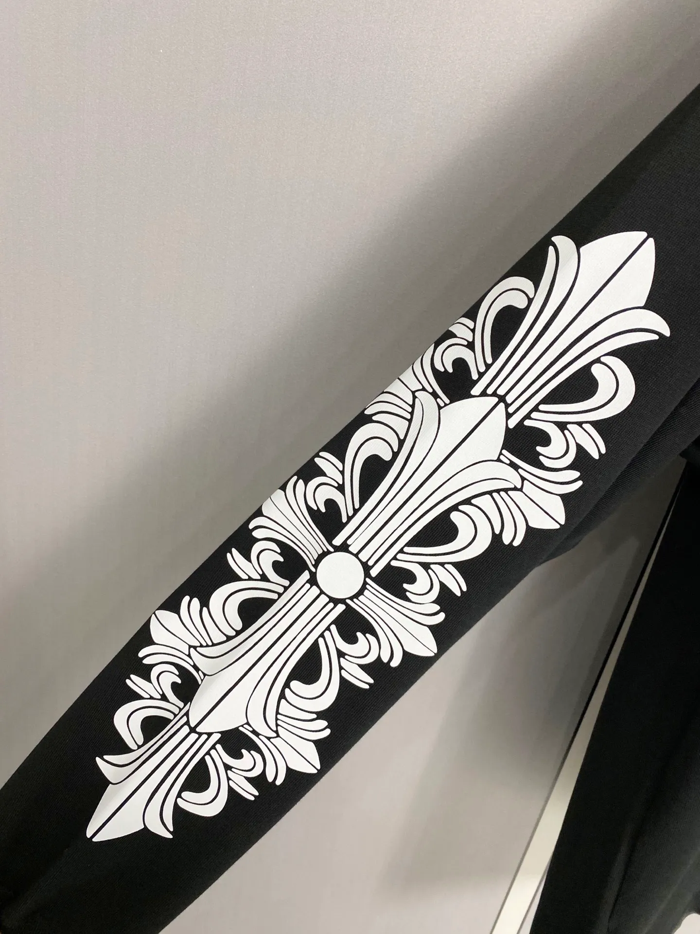 🌊 Chrome Hearts 2026New Arrival Versatile Same Style Size：S M L XL Color：Black